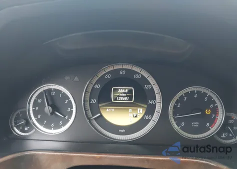 2012 Mercedes-Benz E 350 4Matic z USA, uszkodzony, nr VIN WDDHF8JB4CA613226